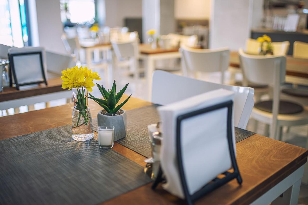 Timeout City Hotel Liptovsky Mikulas Bagian luar foto