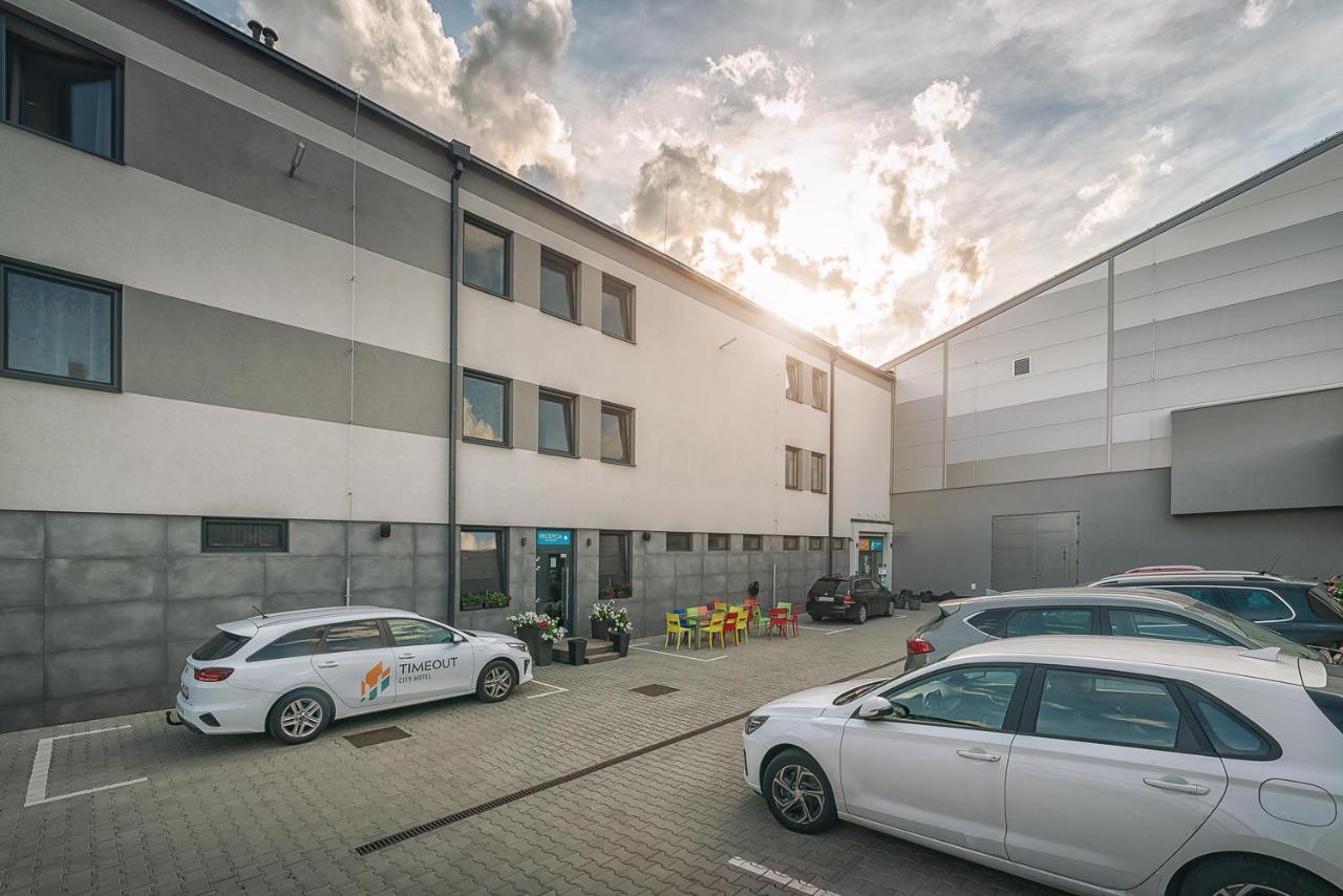 Timeout City Hotel Liptovsky Mikulas Bagian luar foto