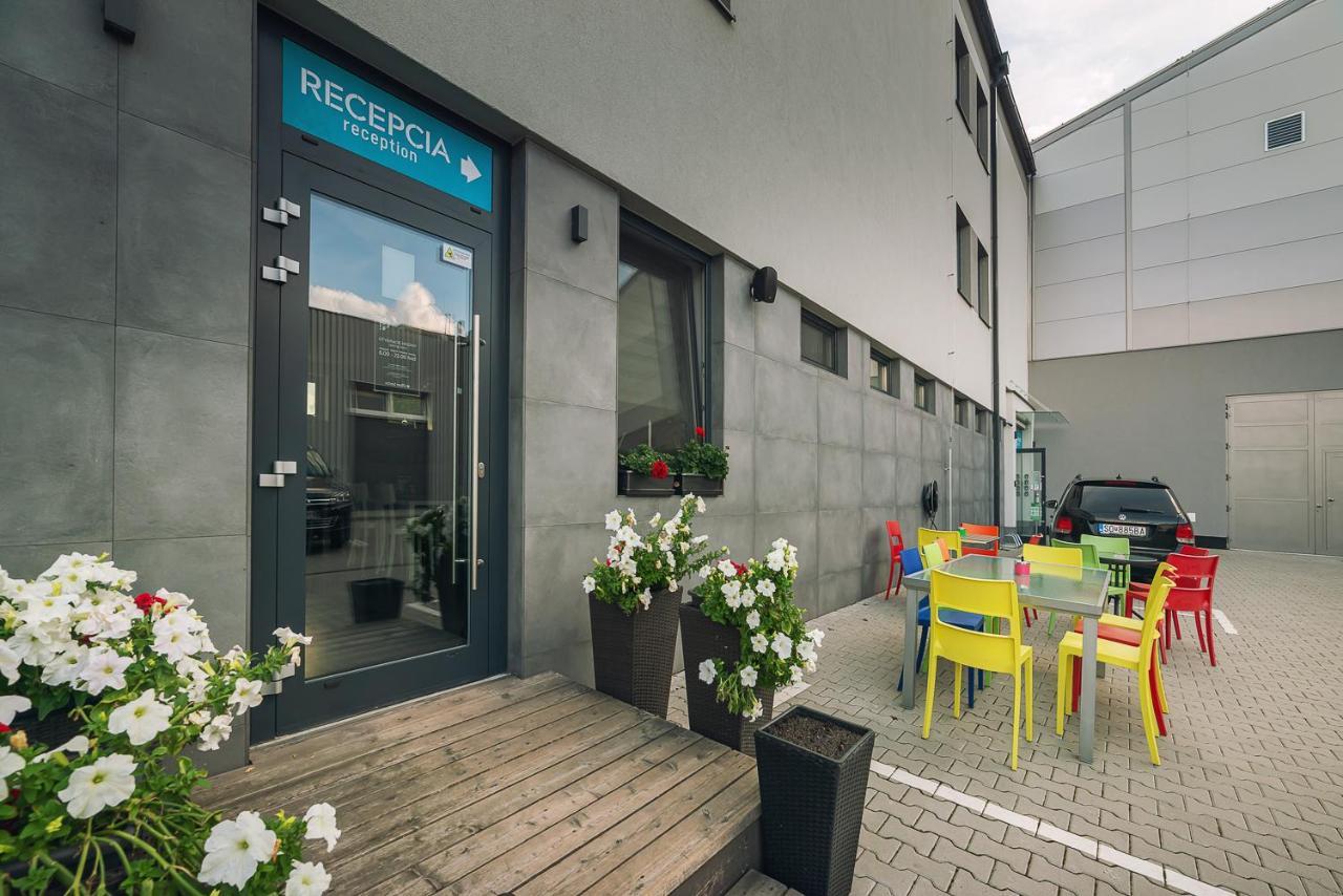 Timeout City Hotel Liptovsky Mikulas Bagian luar foto